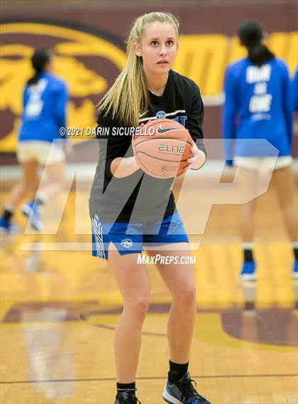 Thumbnail 3 in La Jolla Country Day vs. Fremont (Nike Tournament of Champions) photogallery.