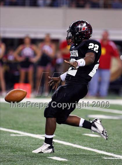 Thumbnail 3 in Burleson vs. Arlington (Texas Bi-District Playoffs) photogallery.