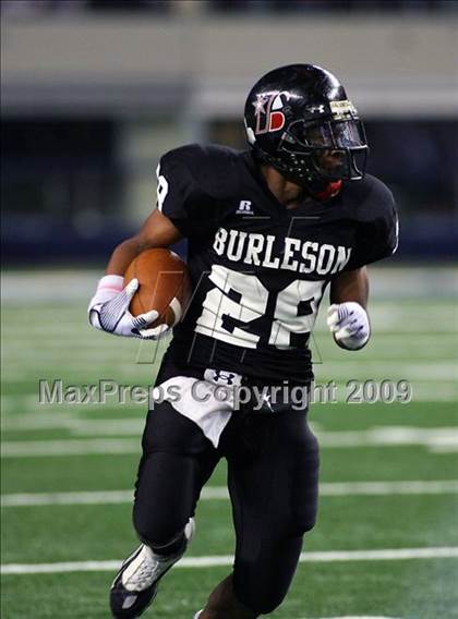 Thumbnail 3 in Burleson vs. Arlington (Texas Bi-District Playoffs) photogallery.