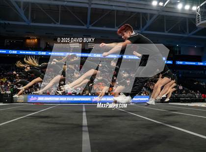 Thumbnail 3 in James Madison (VHSL Class 6 State Final) photogallery.