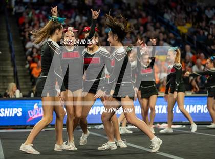 Thumbnail 1 in James Madison (VHSL Class 6 State Final) photogallery.