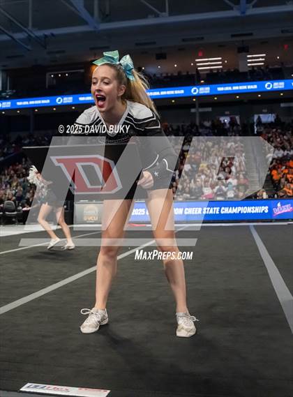 Thumbnail 1 in James Madison (VHSL Class 6 State Final) photogallery.