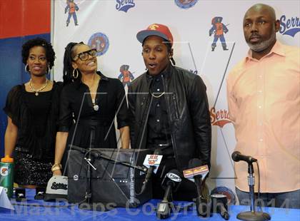 Thumbnail 1 in Adoree' Jackson Signing Day Ceremony photogallery.