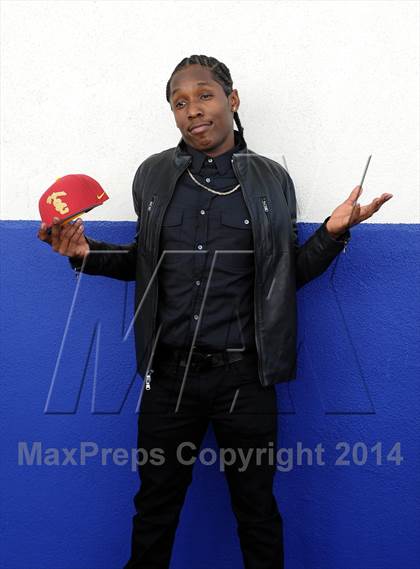 Thumbnail 1 in Adoree' Jackson Signing Day Ceremony photogallery.