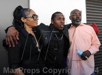 Thumbnail 2 in Adoree' Jackson Signing Day Ceremony photogallery.