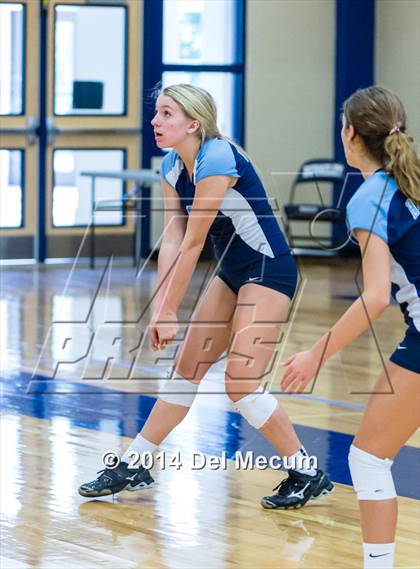 Thumbnail 1 in Berkeley Prep vs. Steinbrenner (Berkeley JV Tournament) photogallery.