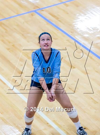 Thumbnail 2 in Berkeley Prep vs. Steinbrenner (Berkeley JV Tournament) photogallery.