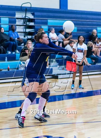 Thumbnail 1 in Berkeley Prep vs. Steinbrenner (Berkeley JV Tournament) photogallery.