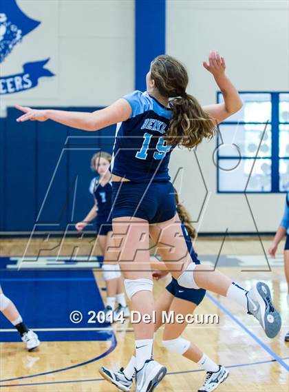 Thumbnail 2 in Berkeley Prep vs. Steinbrenner (Berkeley JV Tournament) photogallery.
