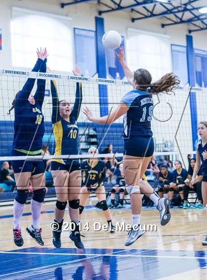 Thumbnail 3 in Berkeley Prep vs. Steinbrenner (Berkeley JV Tournament) photogallery.