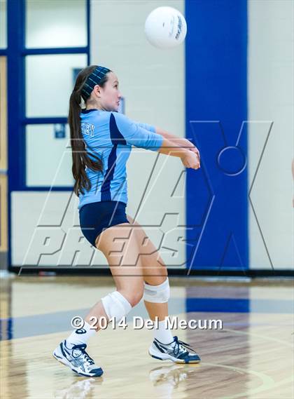 Thumbnail 3 in Berkeley Prep vs. Steinbrenner (Berkeley JV Tournament) photogallery.