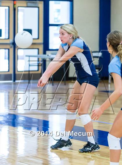 Thumbnail 2 in Berkeley Prep vs. Steinbrenner (Berkeley JV Tournament) photogallery.