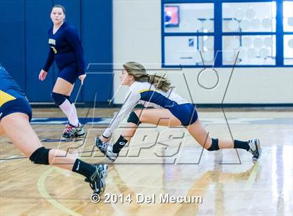 Thumbnail 2 in Berkeley Prep vs. Steinbrenner (Berkeley JV Tournament) photogallery.