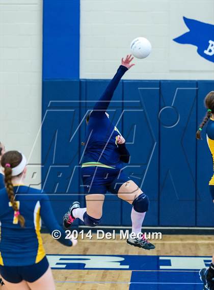 Thumbnail 2 in Berkeley Prep vs. Steinbrenner (Berkeley JV Tournament) photogallery.