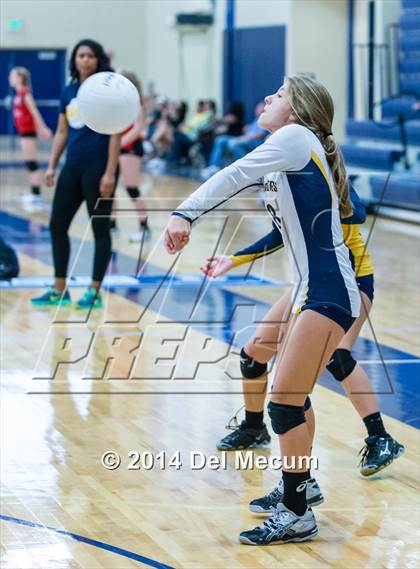 Thumbnail 3 in Berkeley Prep vs. Steinbrenner (Berkeley JV Tournament) photogallery.