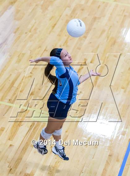 Thumbnail 3 in Berkeley Prep vs. Steinbrenner (Berkeley JV Tournament) photogallery.