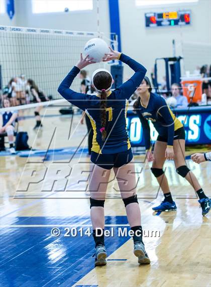 Thumbnail 2 in Berkeley Prep vs. Steinbrenner (Berkeley JV Tournament) photogallery.