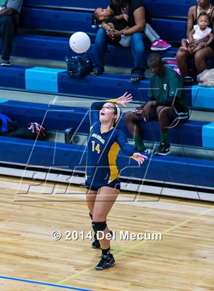 Thumbnail 2 in Berkeley Prep vs. Steinbrenner (Berkeley JV Tournament) photogallery.