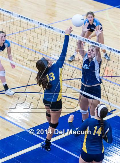 Thumbnail 2 in Berkeley Prep vs. Steinbrenner (Berkeley JV Tournament) photogallery.