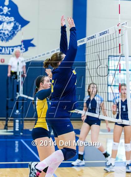 Thumbnail 3 in Berkeley Prep vs. Steinbrenner (Berkeley JV Tournament) photogallery.
