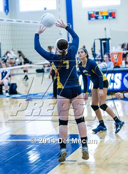 Thumbnail 3 in Berkeley Prep vs. Steinbrenner (Berkeley JV Tournament) photogallery.