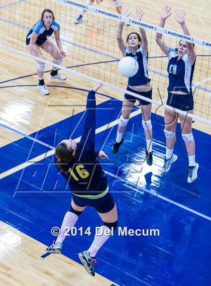 Thumbnail 2 in Berkeley Prep vs. Steinbrenner (Berkeley JV Tournament) photogallery.