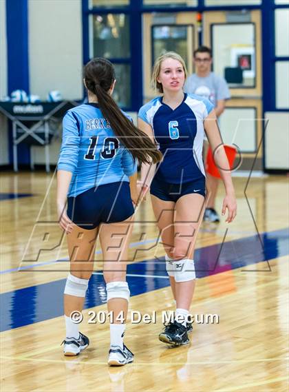 Thumbnail 1 in Berkeley Prep vs. Steinbrenner (Berkeley JV Tournament) photogallery.