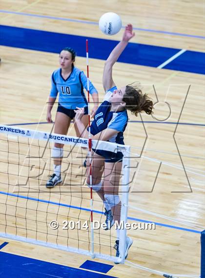 Thumbnail 2 in Berkeley Prep vs. Steinbrenner (Berkeley JV Tournament) photogallery.