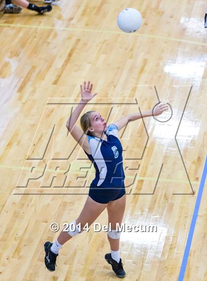 Thumbnail 2 in Berkeley Prep vs. Steinbrenner (Berkeley JV Tournament) photogallery.