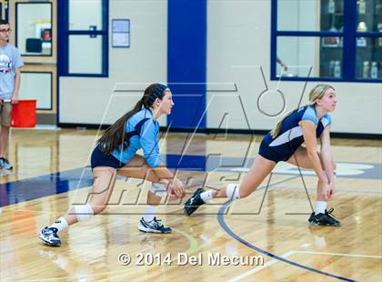 Thumbnail 2 in Berkeley Prep vs. Steinbrenner (Berkeley JV Tournament) photogallery.
