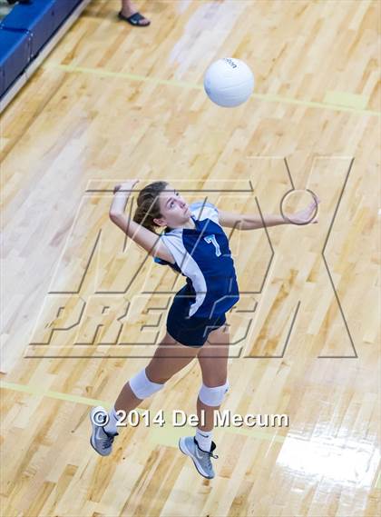 Thumbnail 3 in Berkeley Prep vs. Steinbrenner (Berkeley JV Tournament) photogallery.