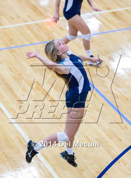 Thumbnail 1 in Berkeley Prep vs. Steinbrenner (Berkeley JV Tournament) photogallery.