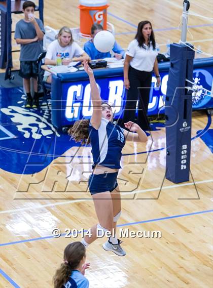 Thumbnail 1 in Berkeley Prep vs. Steinbrenner (Berkeley JV Tournament) photogallery.