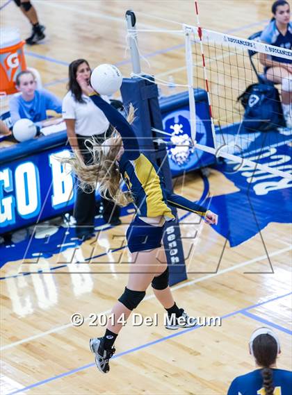 Thumbnail 1 in Berkeley Prep vs. Steinbrenner (Berkeley JV Tournament) photogallery.