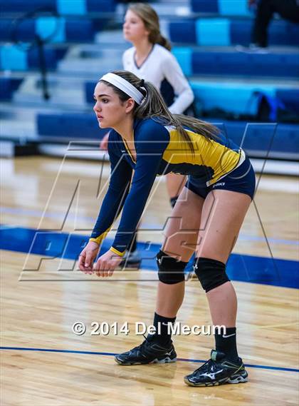 Thumbnail 2 in Berkeley Prep vs. Steinbrenner (Berkeley JV Tournament) photogallery.