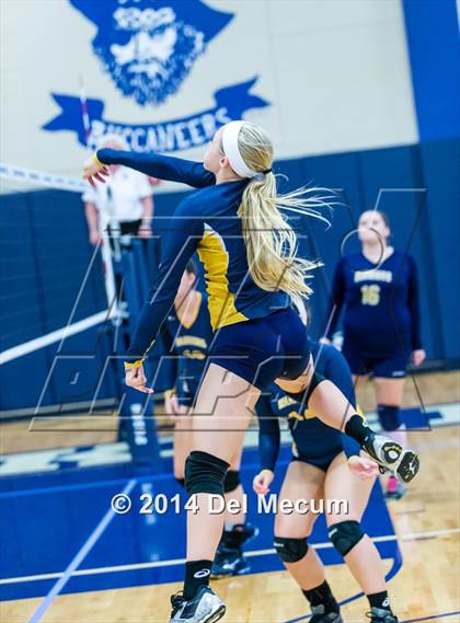 Thumbnail 1 in Berkeley Prep vs. Steinbrenner (Berkeley JV Tournament) photogallery.