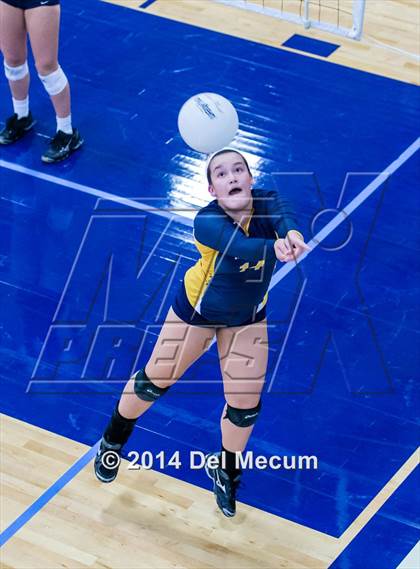 Thumbnail 3 in Berkeley Prep vs. Steinbrenner (Berkeley JV Tournament) photogallery.
