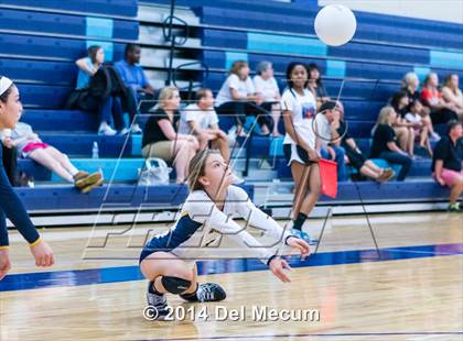 Thumbnail 2 in Berkeley Prep vs. Steinbrenner (Berkeley JV Tournament) photogallery.