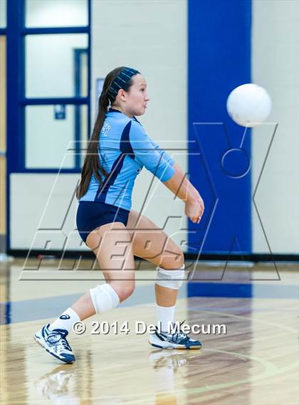 Thumbnail 2 in Berkeley Prep vs. Steinbrenner (Berkeley JV Tournament) photogallery.