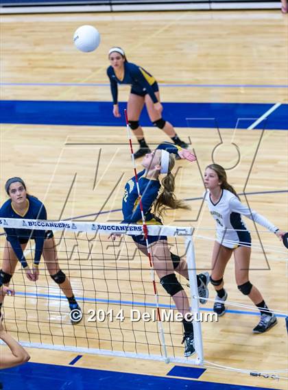 Thumbnail 3 in Berkeley Prep vs. Steinbrenner (Berkeley JV Tournament) photogallery.