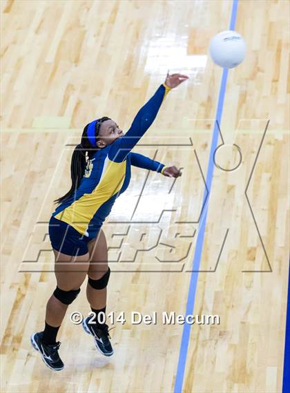 Thumbnail 3 in Berkeley Prep vs. Steinbrenner (Berkeley JV Tournament) photogallery.