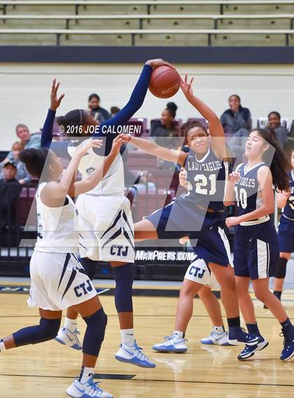 Thumbnail 3 in  Johnson [Claudia Taylor] Vs Akins (NEISD Invitational) photogallery.