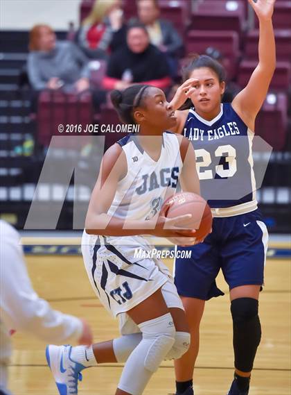 Thumbnail 1 in  Johnson [Claudia Taylor] Vs Akins (NEISD Invitational) photogallery.