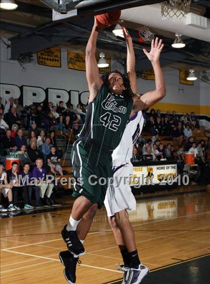 Thumbnail 3 in El Cerrito vs. Shasta (Hornet Classic) photogallery.