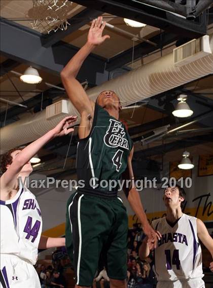 Thumbnail 1 in El Cerrito vs. Shasta (Hornet Classic) photogallery.