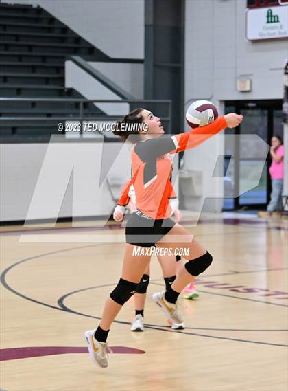 Thumbnail 1 in Lamar @ Perryville photogallery.