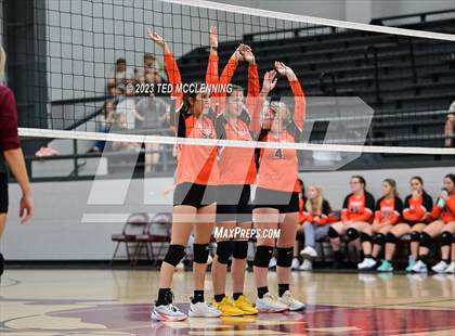 Thumbnail 3 in Lamar @ Perryville photogallery.