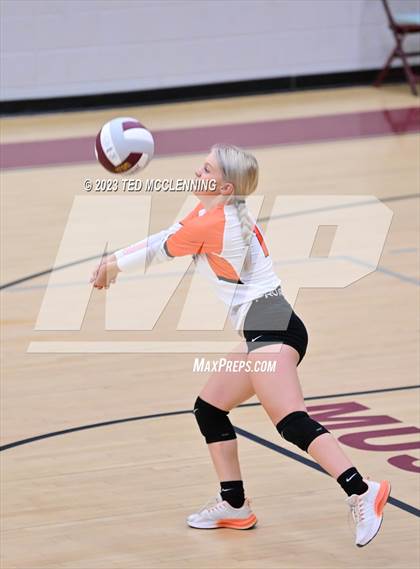 Thumbnail 1 in Lamar @ Perryville photogallery.