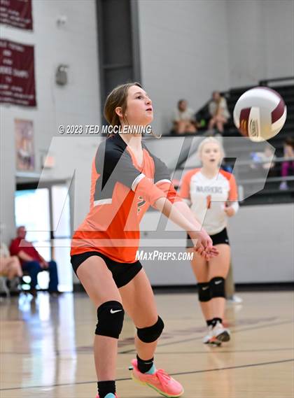 Thumbnail 3 in Lamar @ Perryville photogallery.