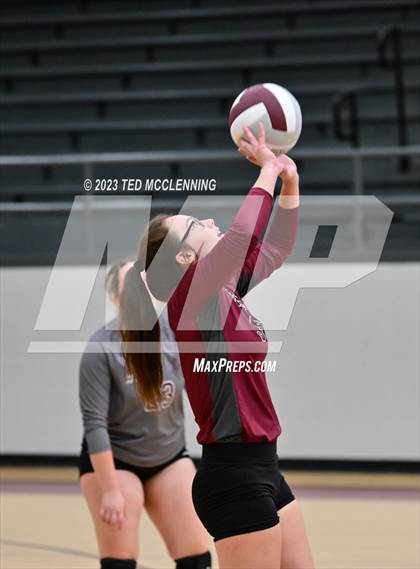 Thumbnail 1 in Lamar @ Perryville photogallery.